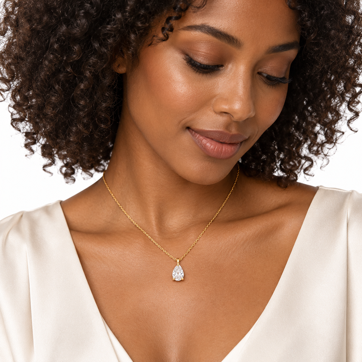 The Chelsea Pear Lab-Grown Pendant