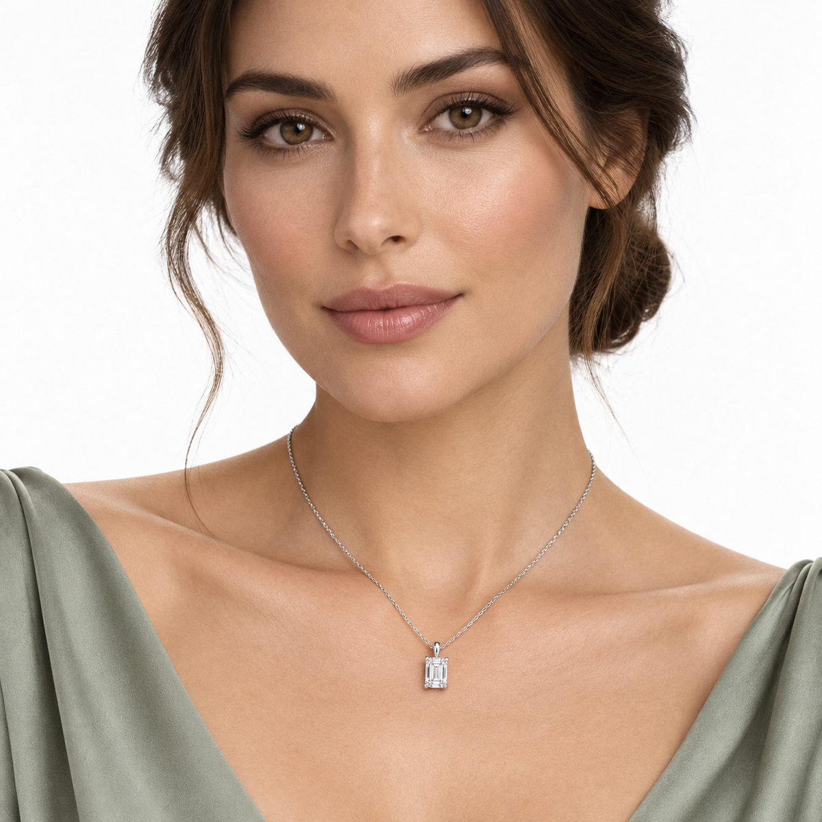 The Chelsea Emerald Lab-Grown Pendant