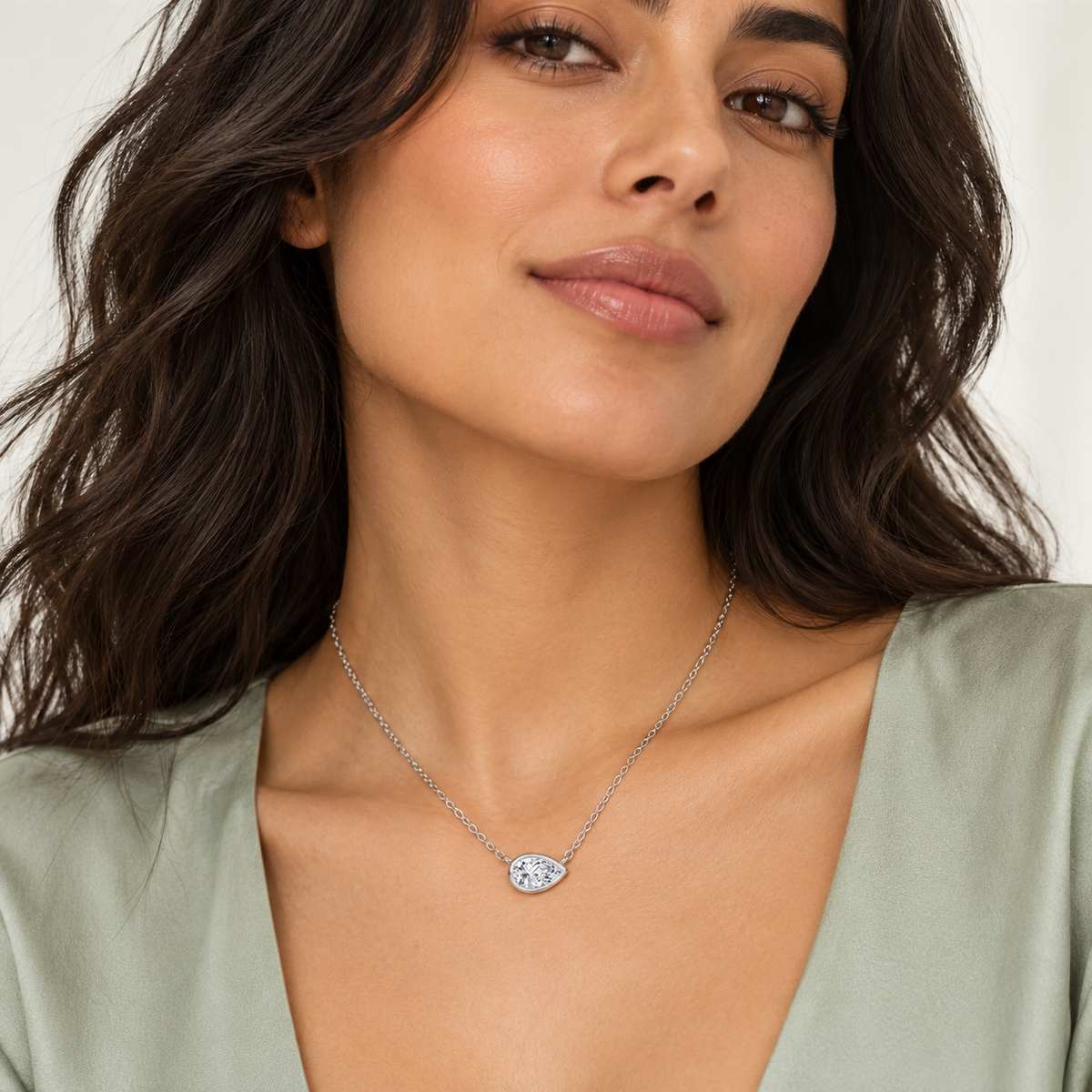 The Primrose Pear Lab-Grown Necklace